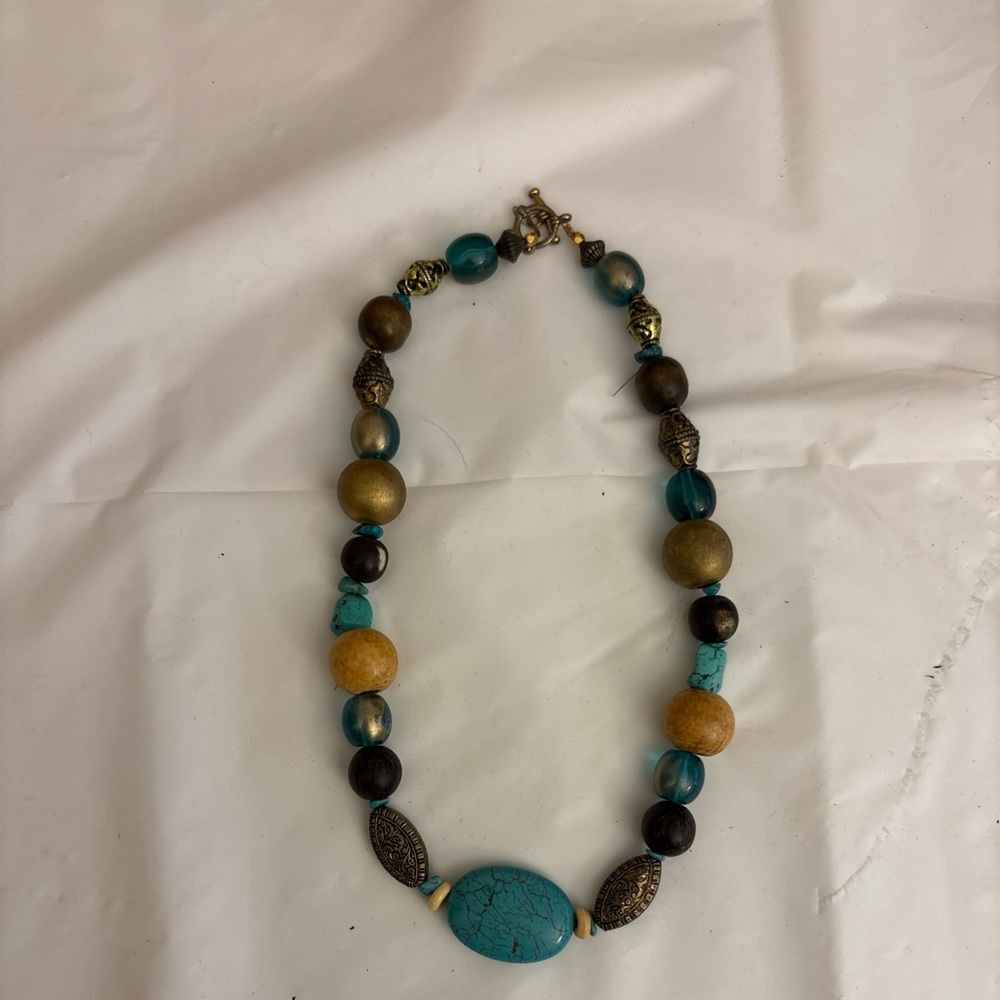Elegant Multicolor Beaded Necklace 18”